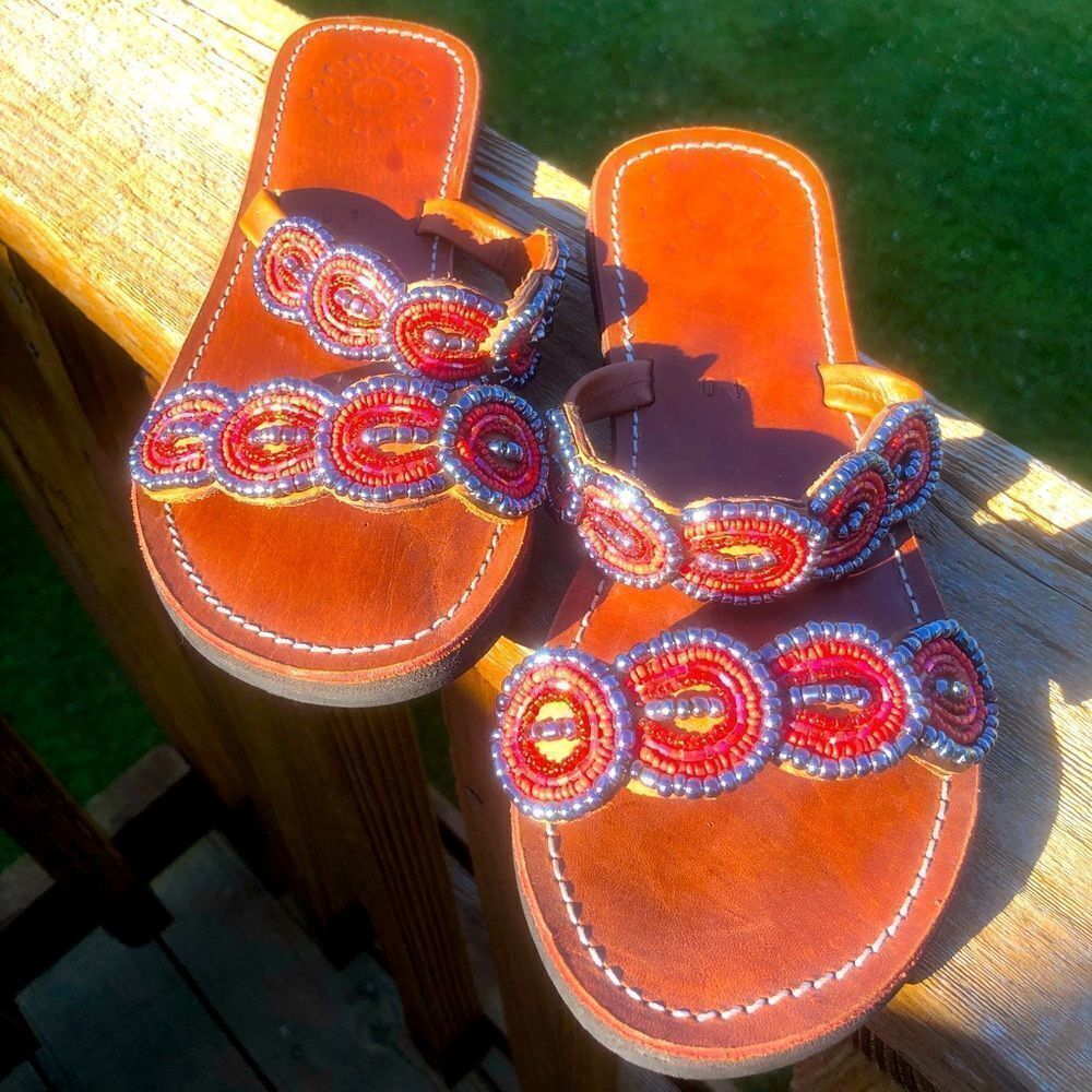 NWOT Debbsie Beads handmade Kenyan beaded leather sandals, size 40, size 9 - Picture 1 of 8